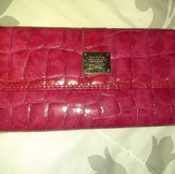 Pink Liz Claiborne wallet - Picture 1 of 6
